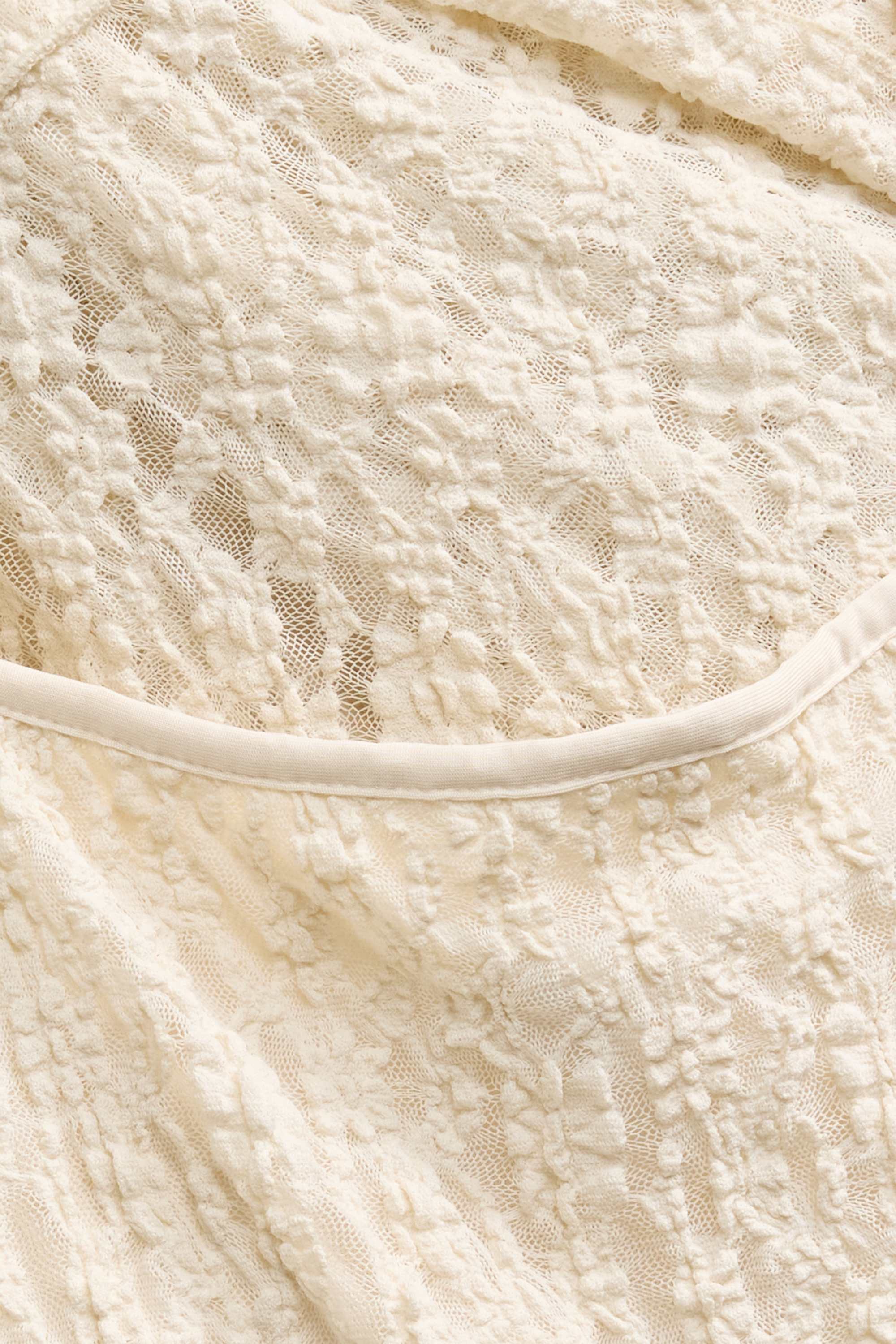 Lace dress cremewhite