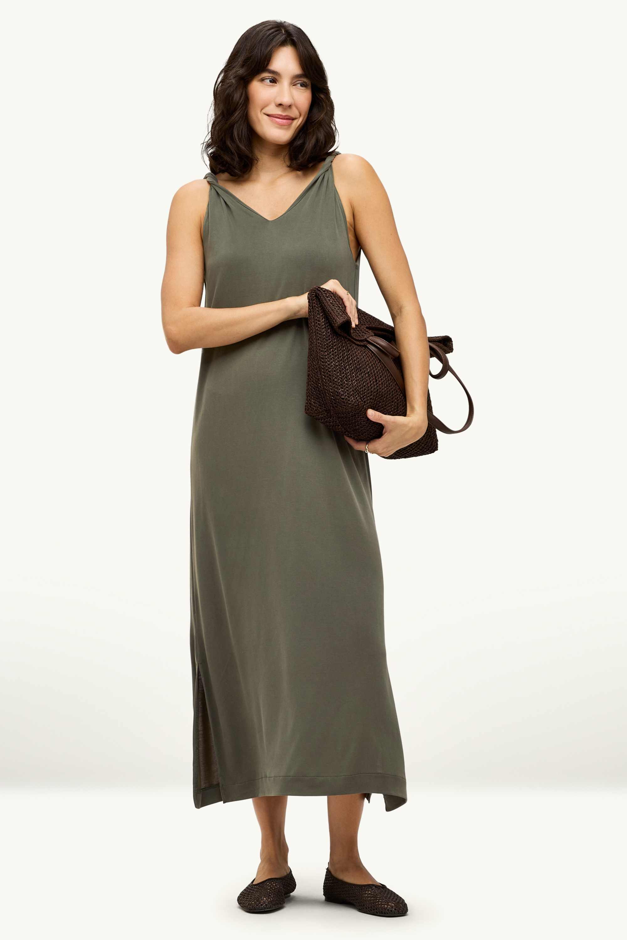V-neck dress - straight fit khaki