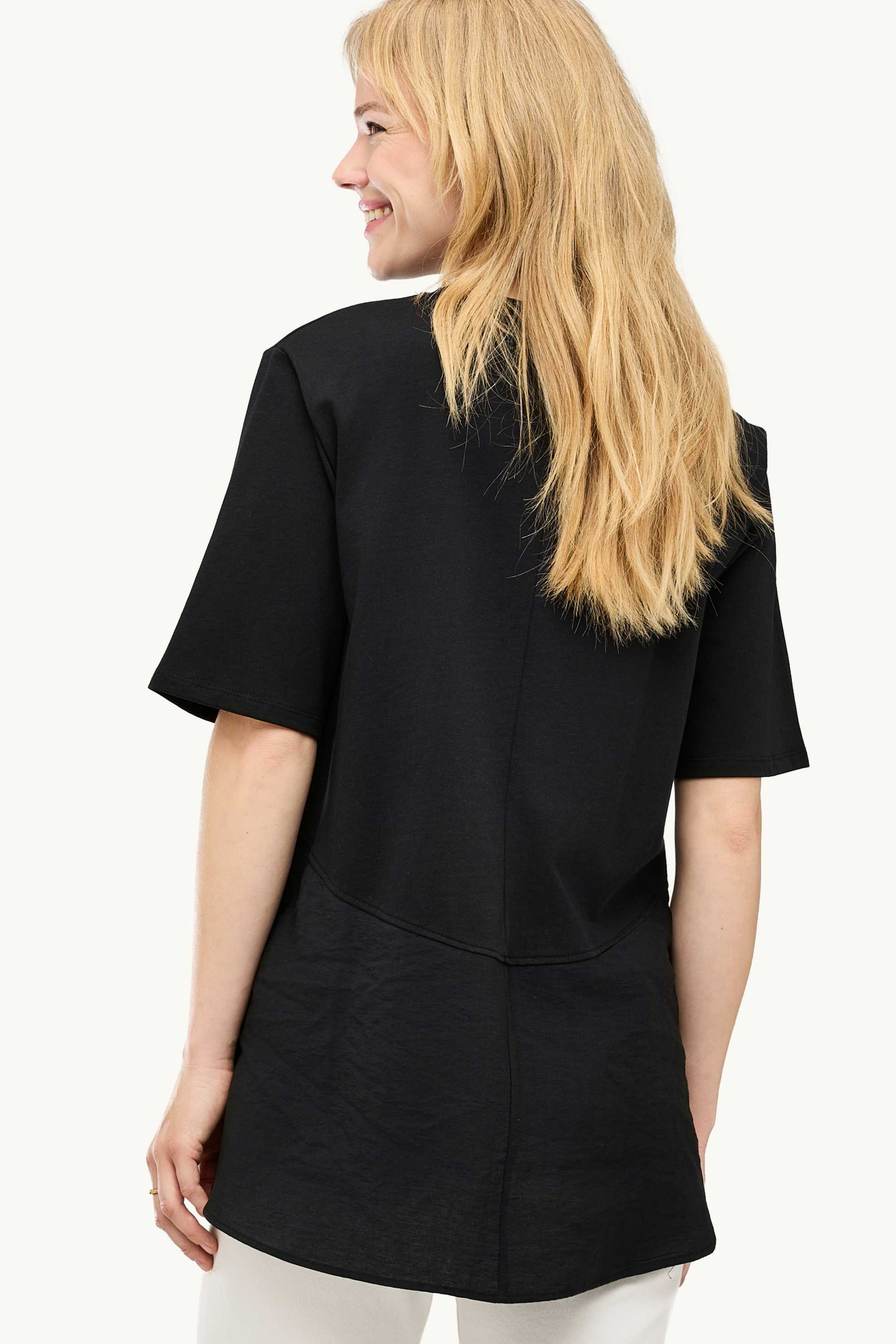T-shirt - relaxed fit black