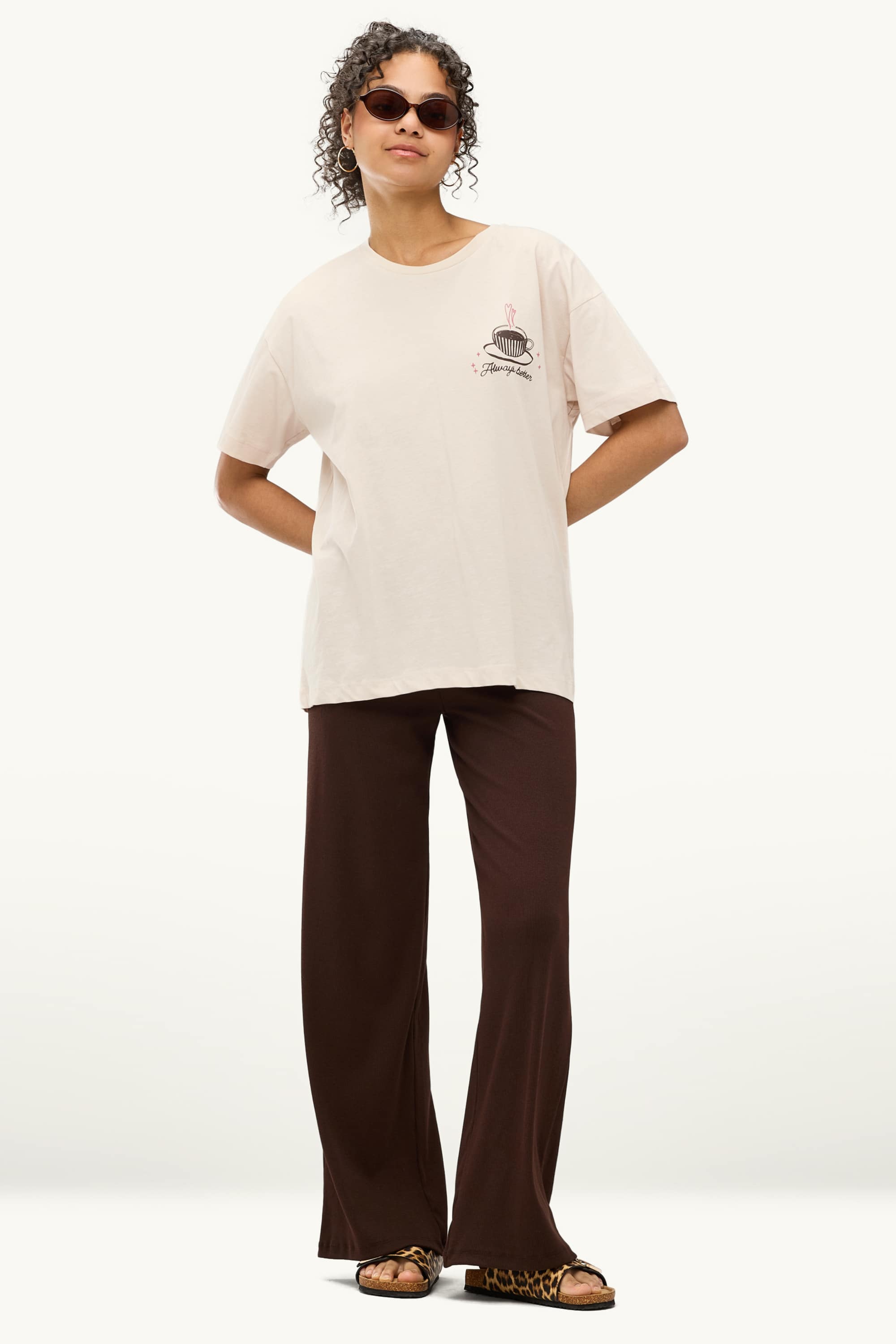 T-shirt - oversized beige