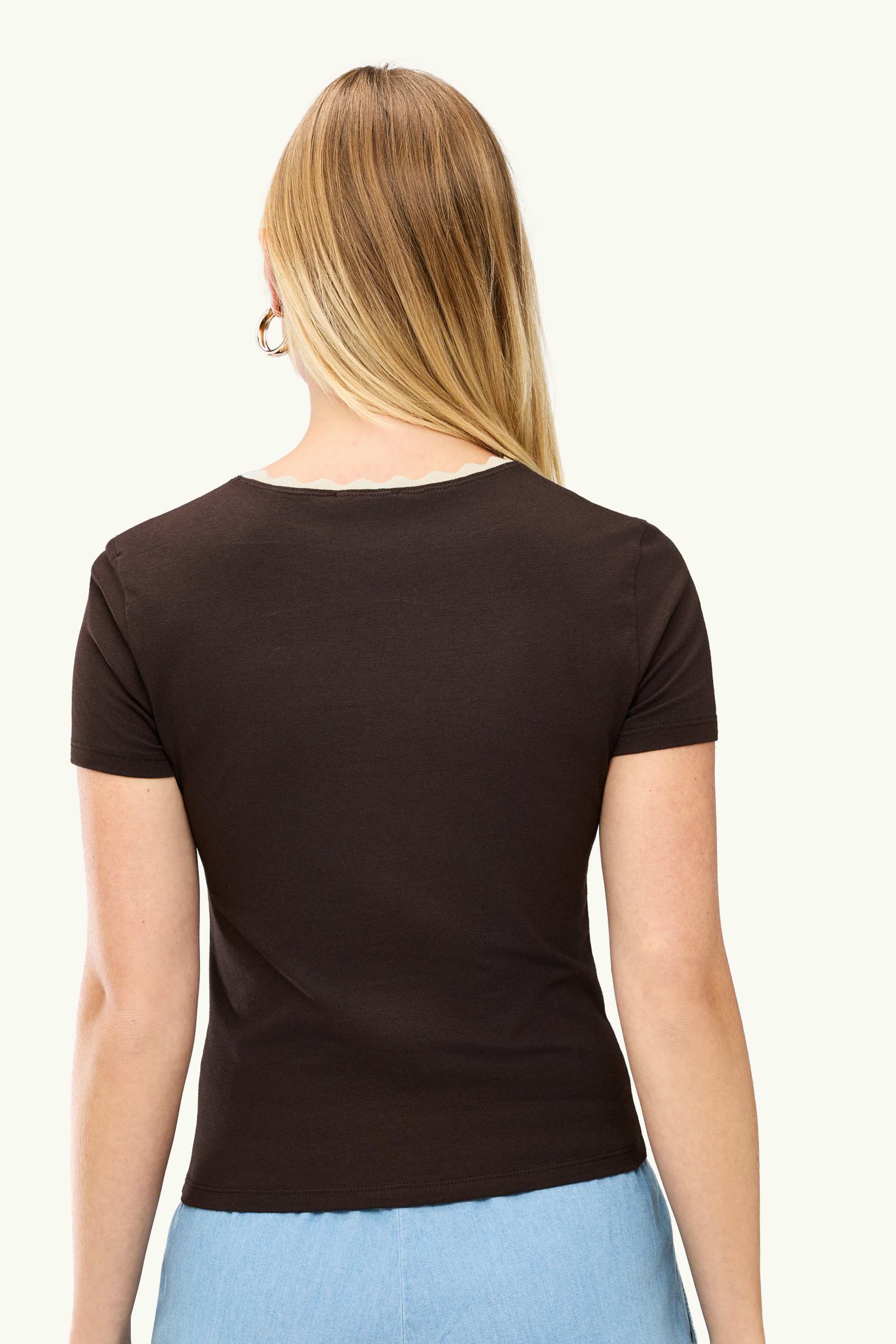 T-shirt - slim fit brown