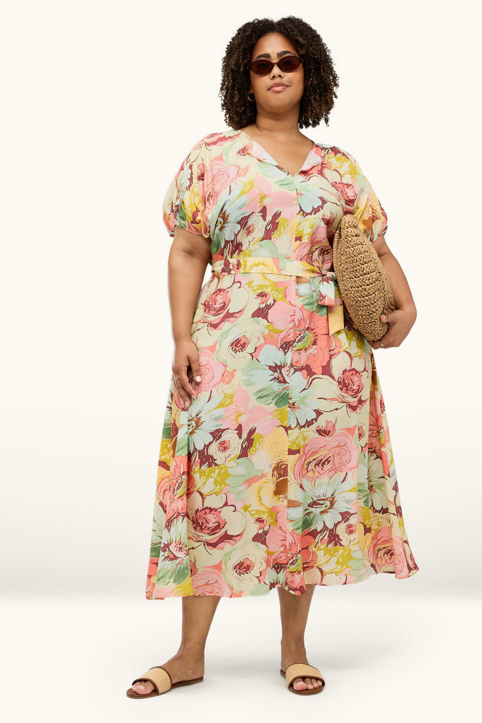 Fit & flare V-neck dress - floral rose