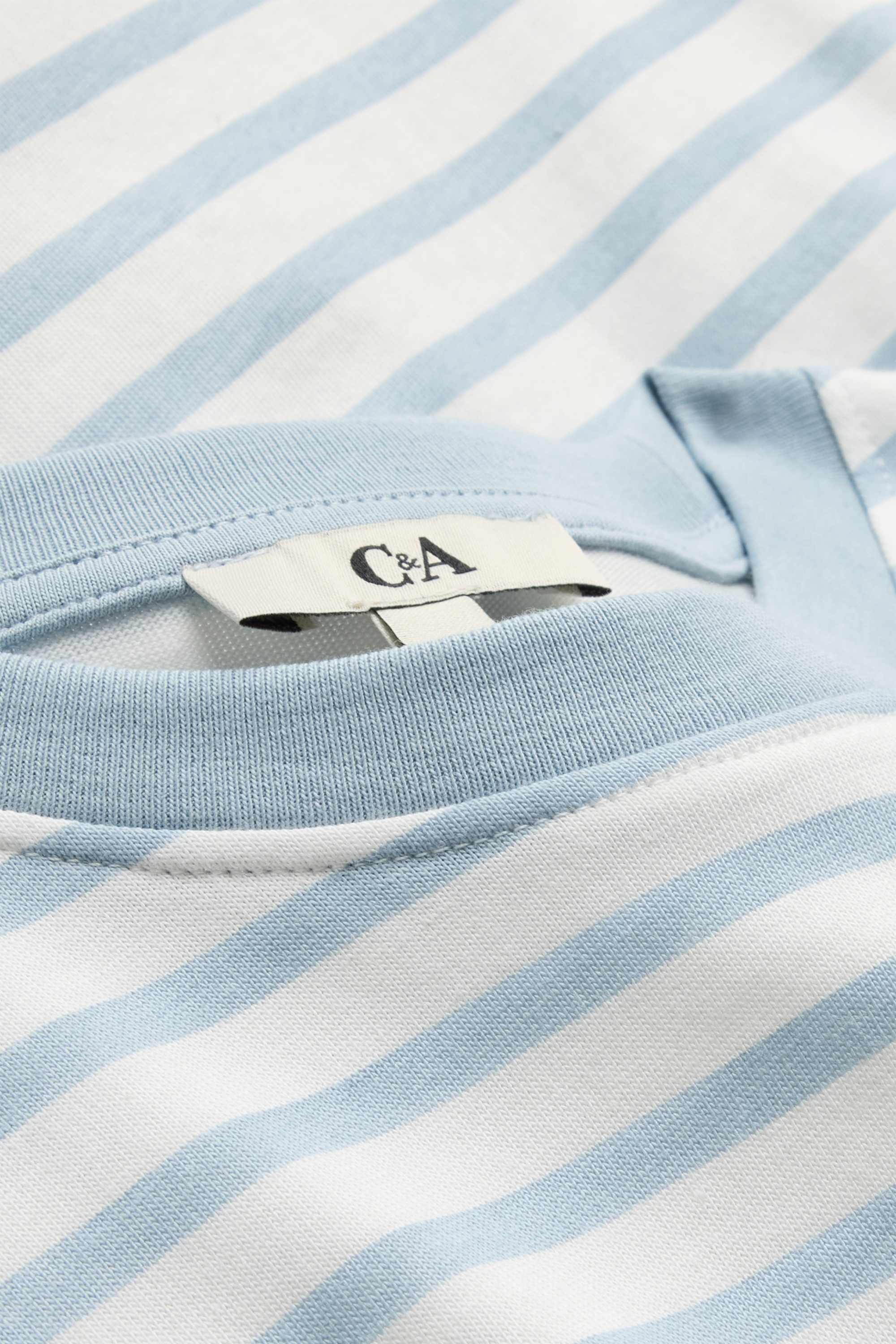 T-shirt - oversized - striped white / light blue