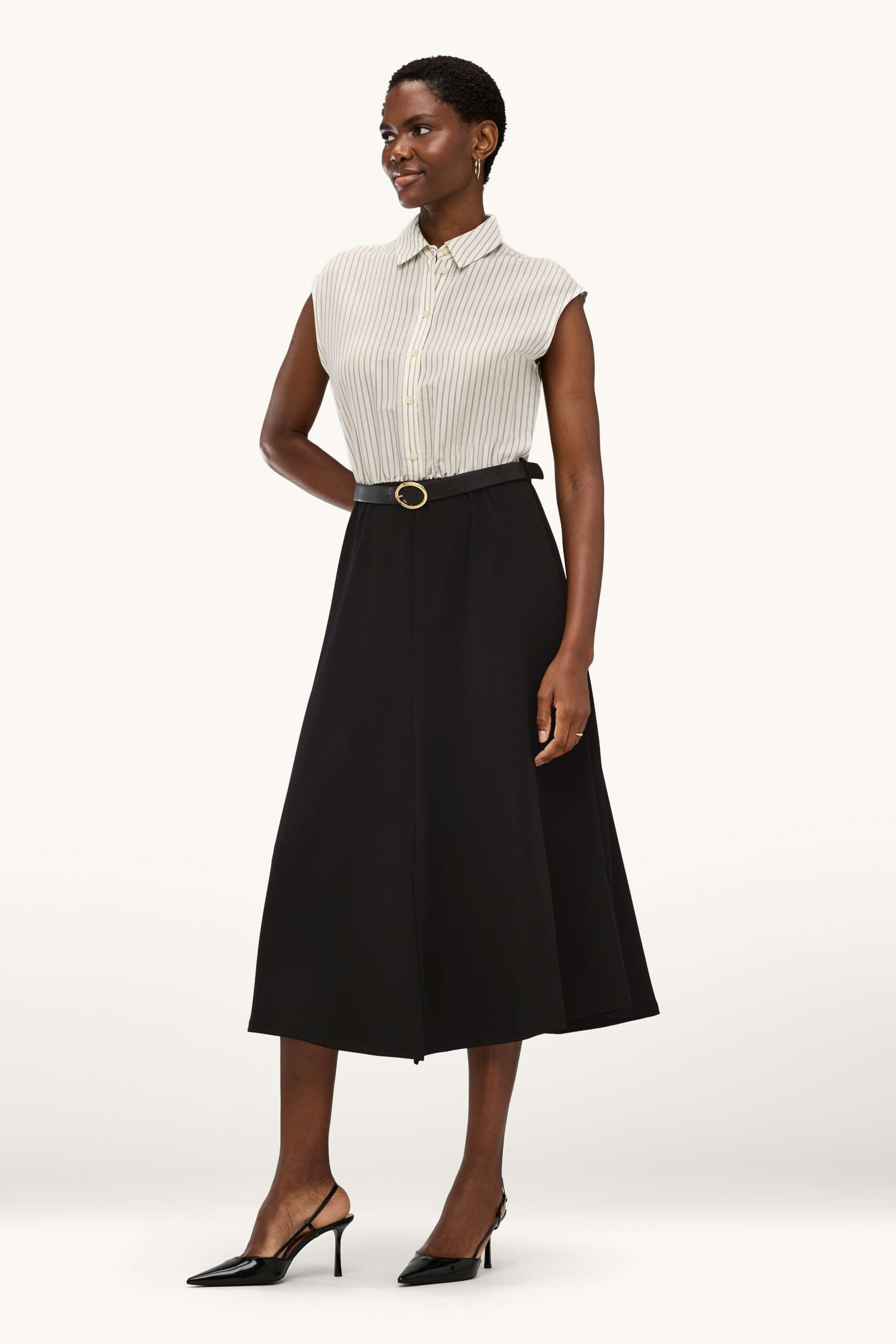 Fit & flare dress with belt white / black