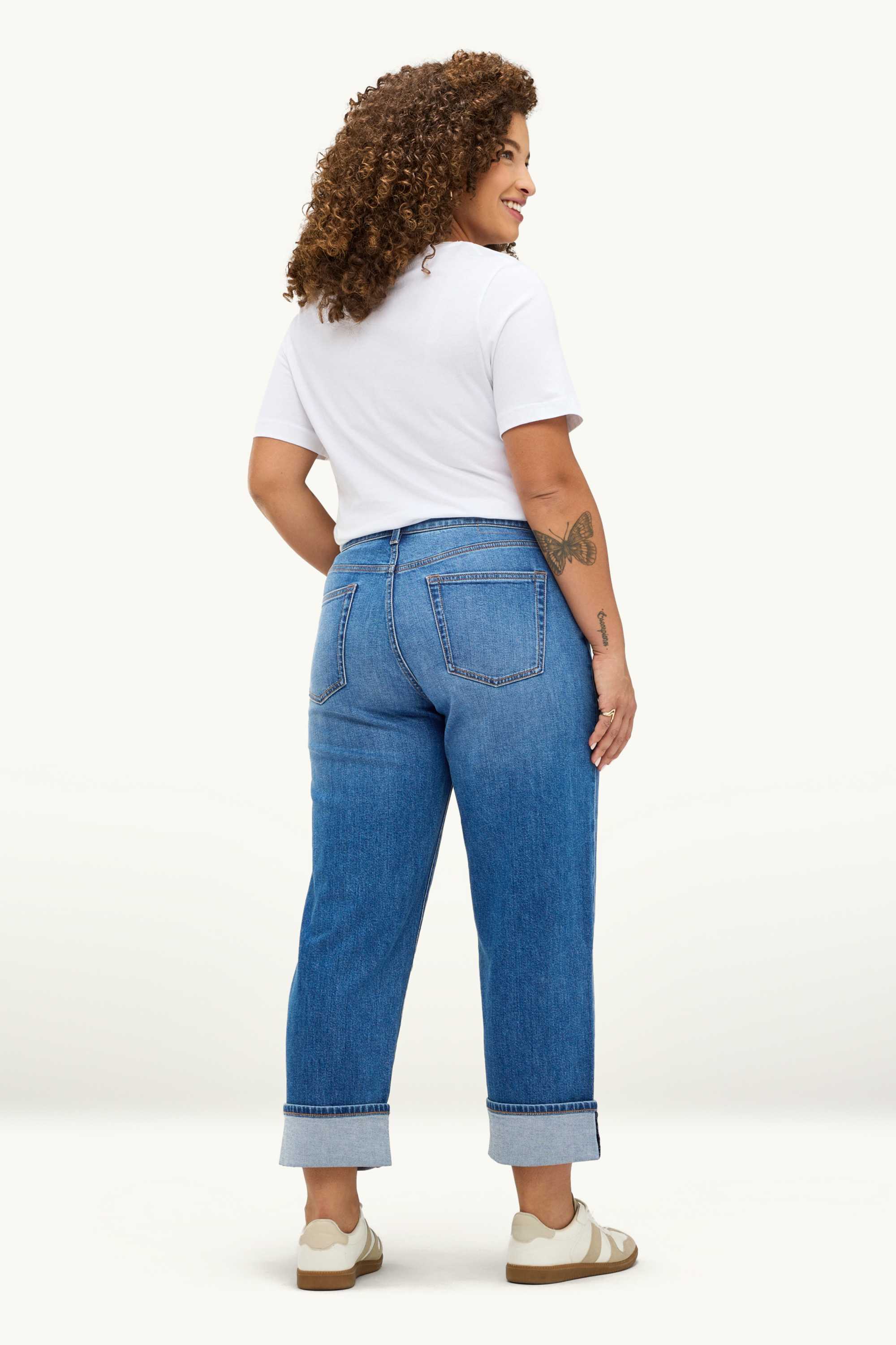 Boyfriend jeans - mid-rise waist blue denim