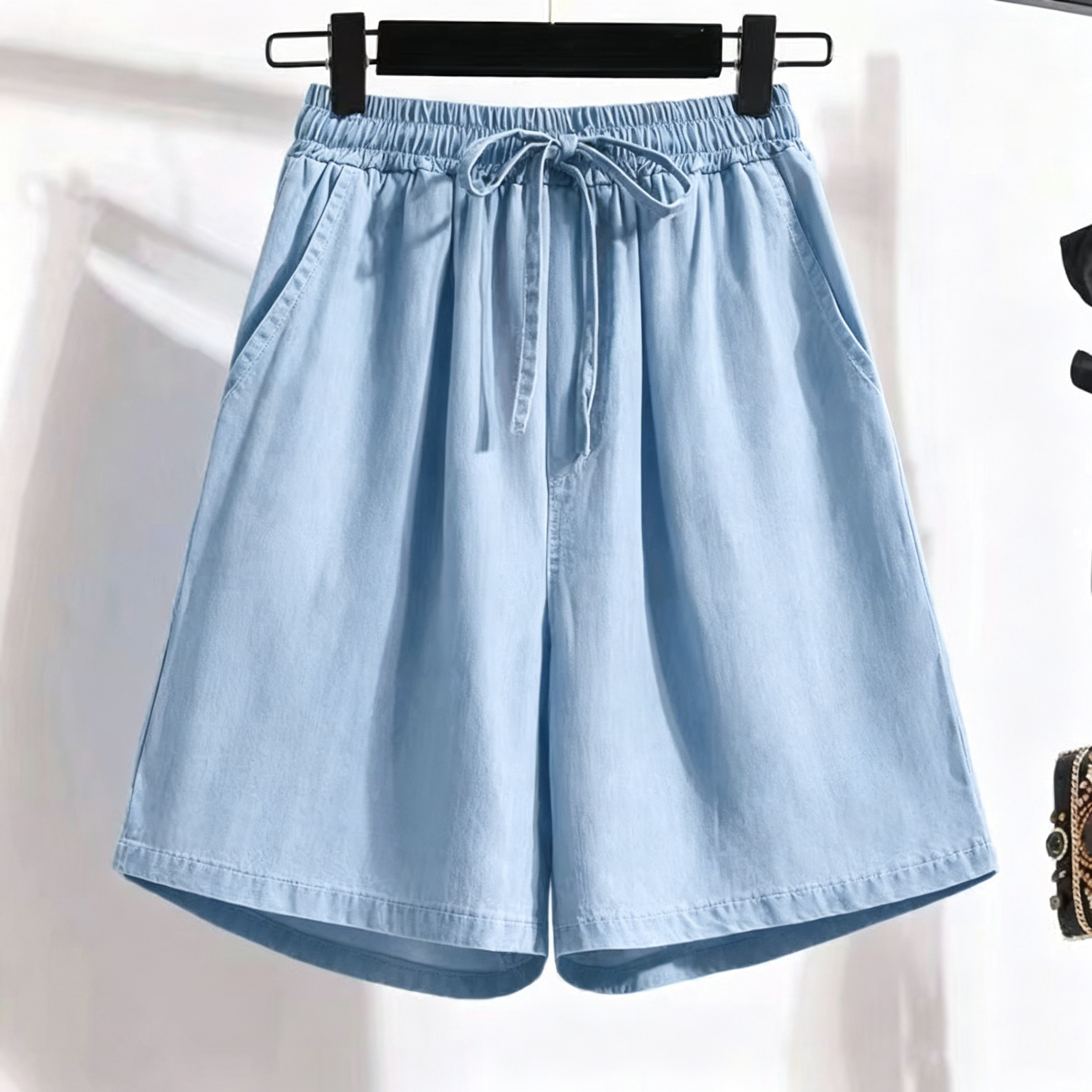 Women's Lightweight Drawstring Casual Shorts with Pockets