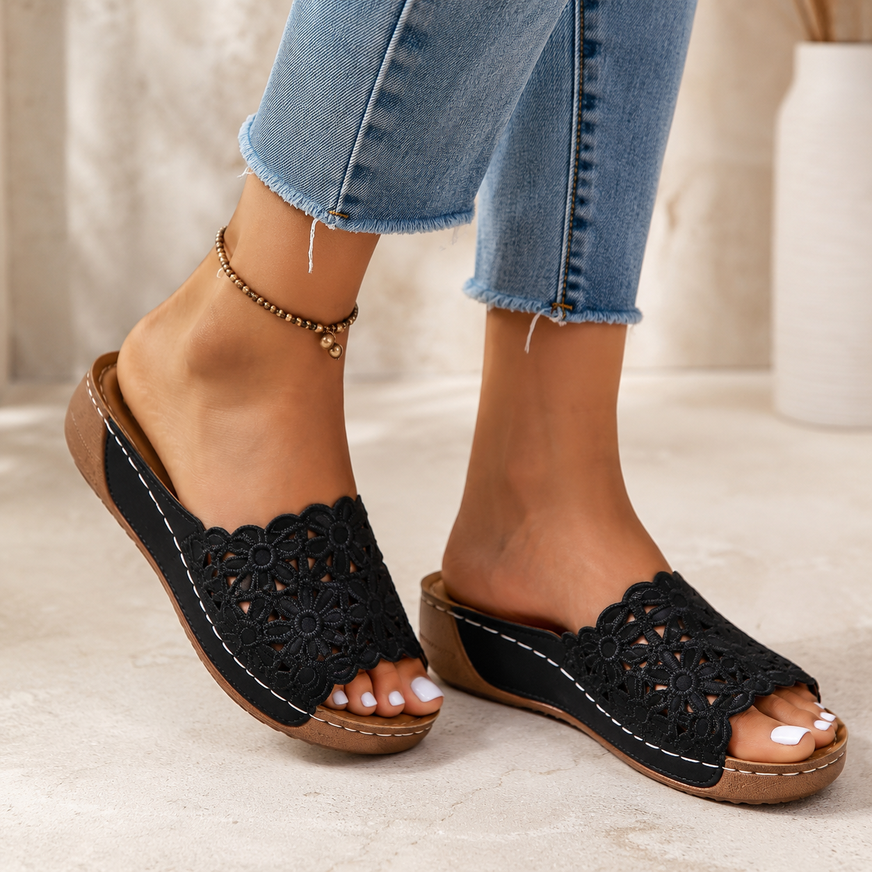 Slip-On-Sandalen im Vintage-Blumenmuster mit niedrigem Absatz