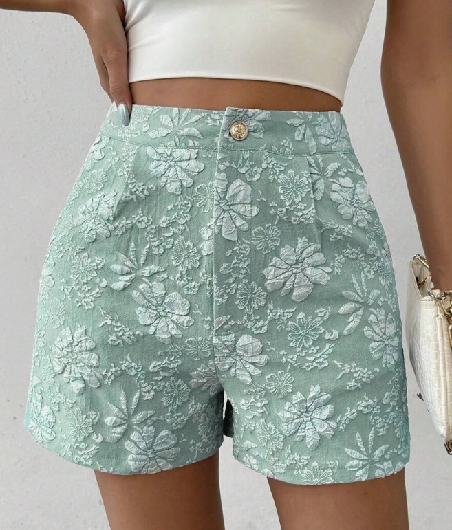 Shorts aus hochgeschnittenem Jacquardstoff, weite Hose mit 3D-geprägtem Blumenmuster