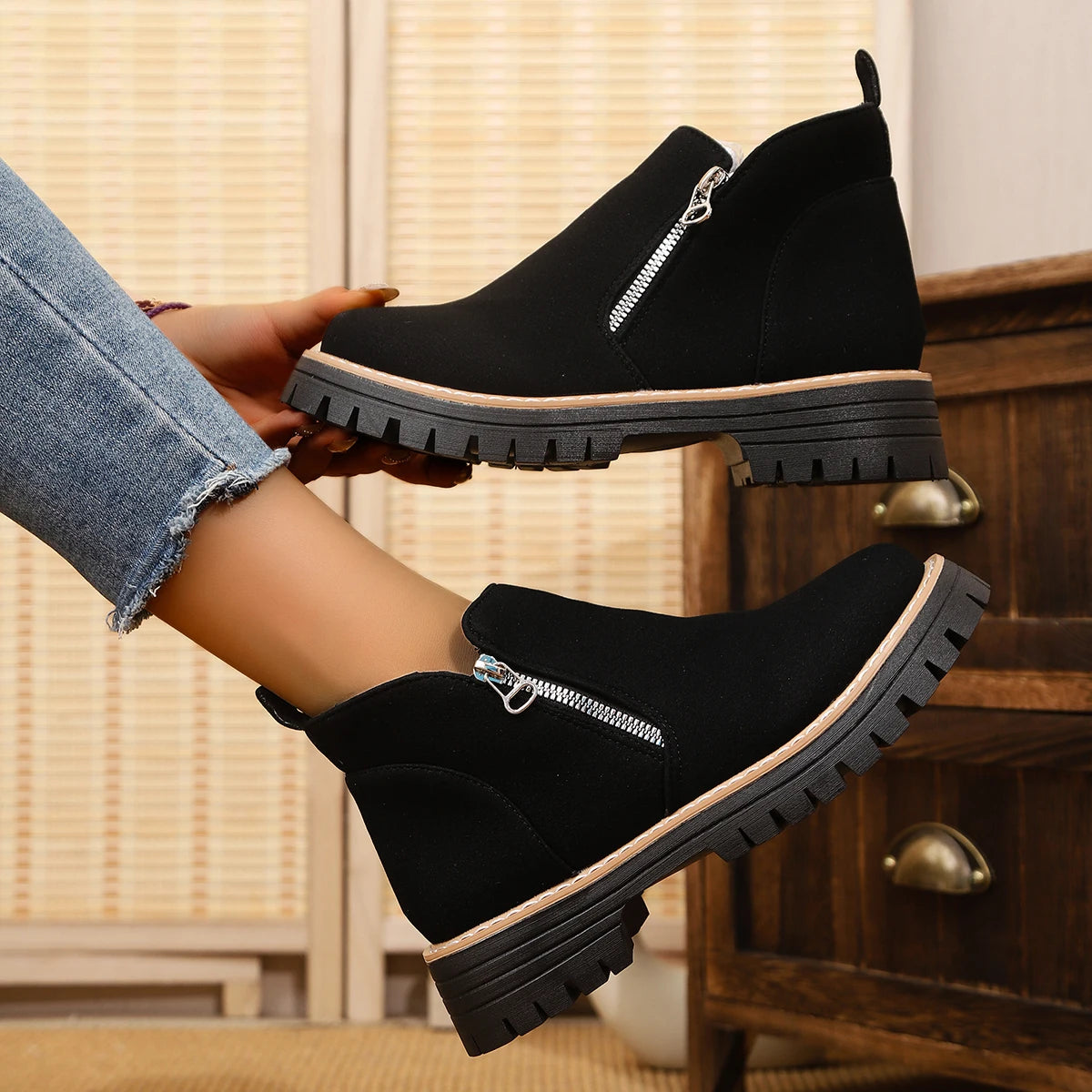 Frida – Plateau-Stiefelette mit Thick-Sole für Herbst & Winter – Produktansicht 2