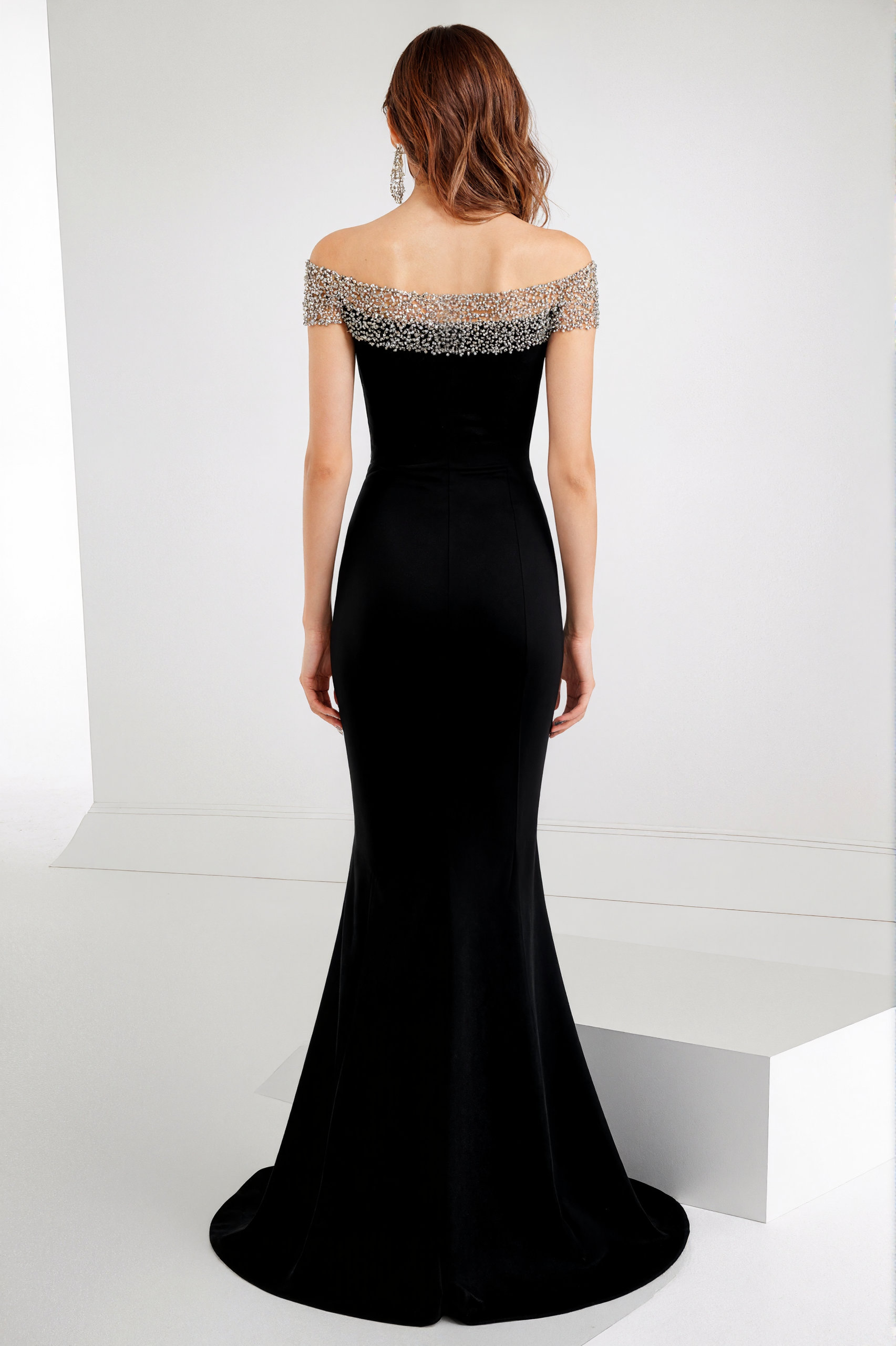 Formal Evening Dress Black Off-The-Shoulder Fitted Mermaid Maxi Gown