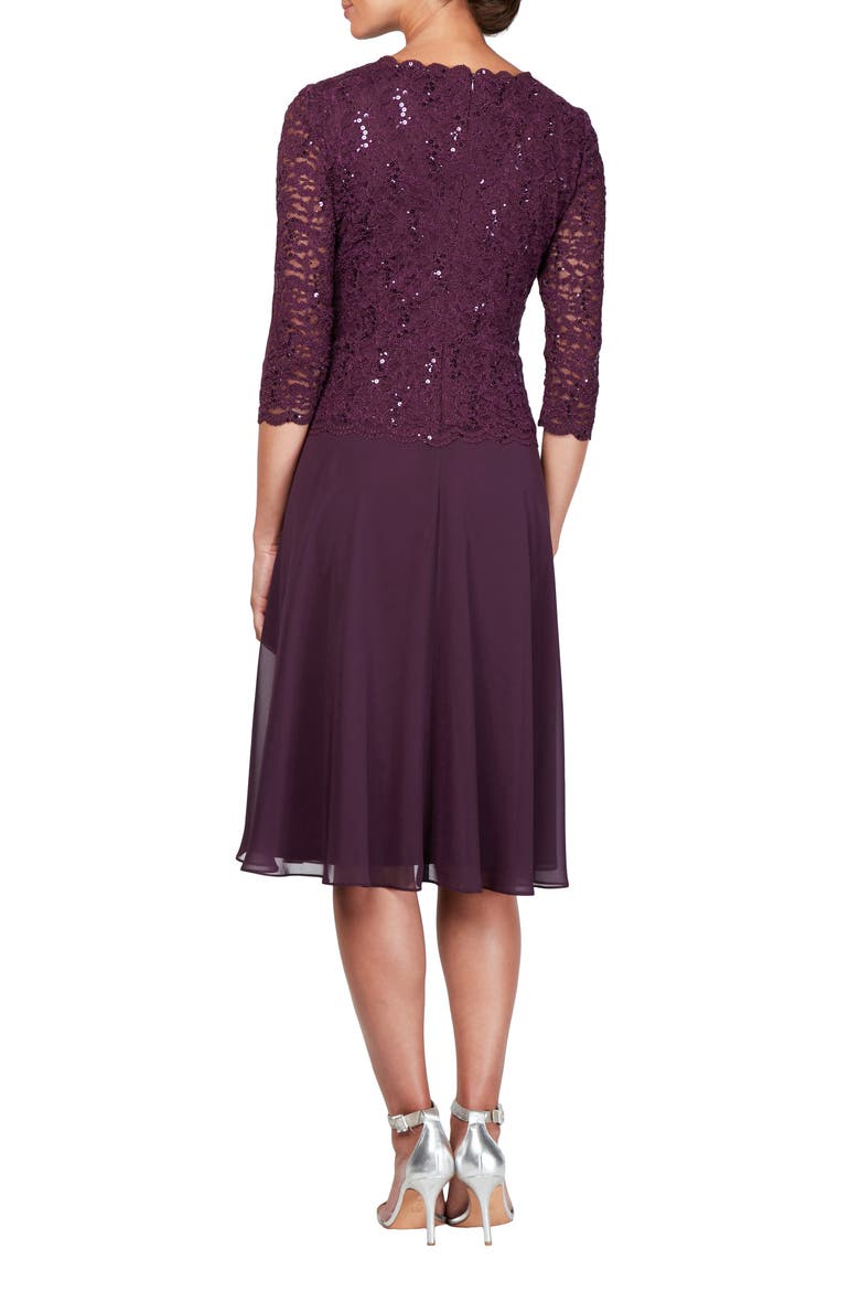 Classic Sequined Lace and Chiffon Two-Piece Knee-Length Dress Set