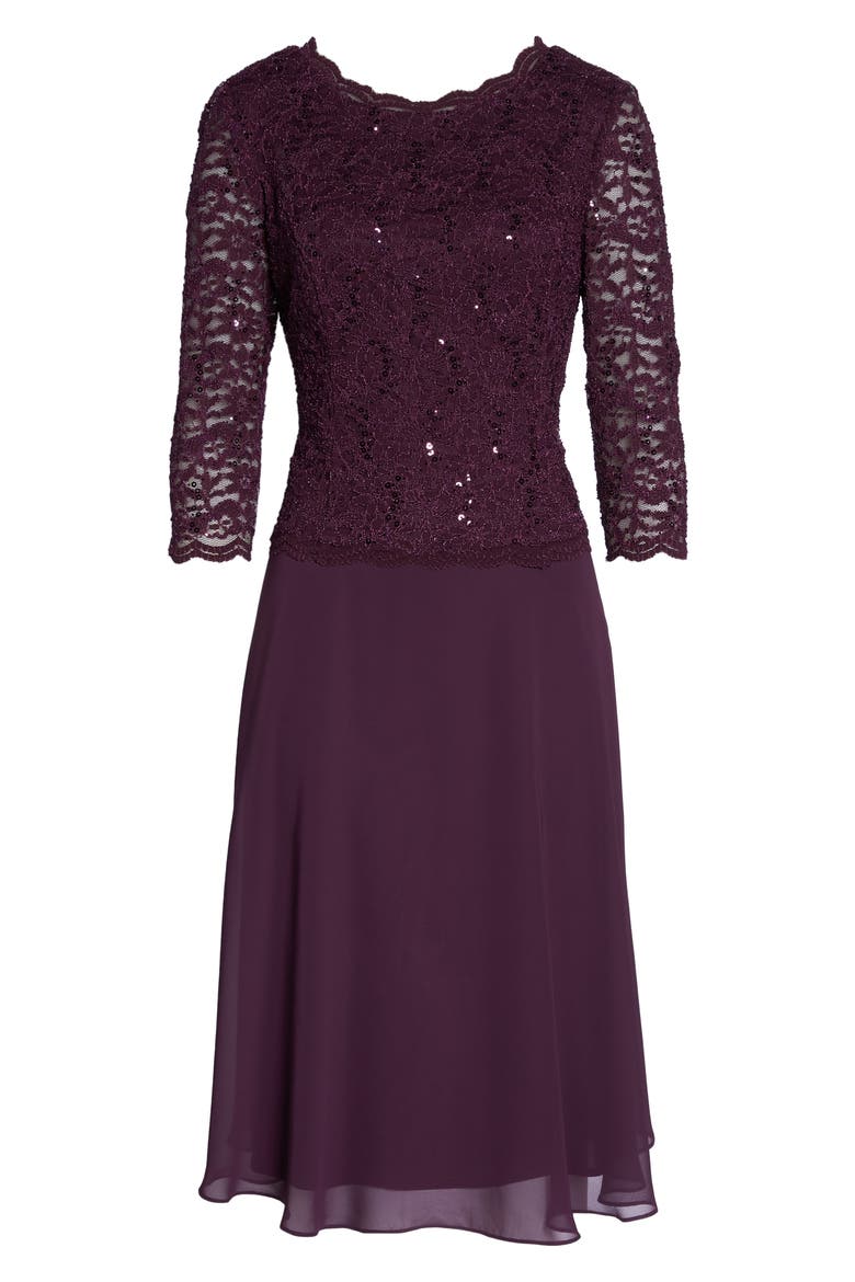 Classic Sequined Lace and Chiffon Two-Piece Knee-Length Dress Set