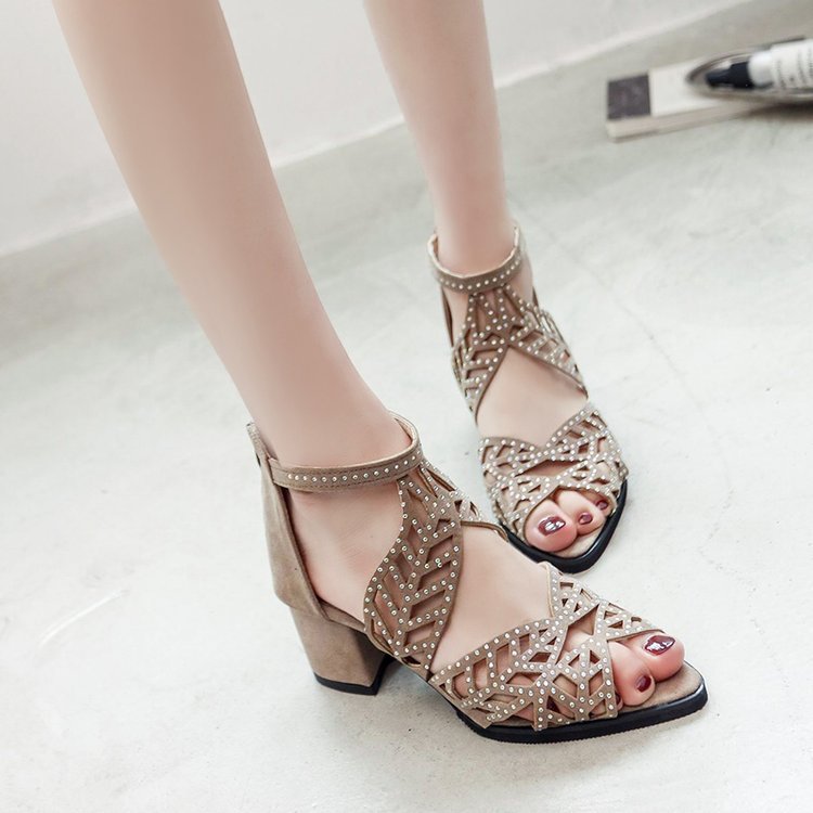 🔥40% OFF NOW - Women's Rhinestone Decor Back Zipper Chunky Heeled Sandals