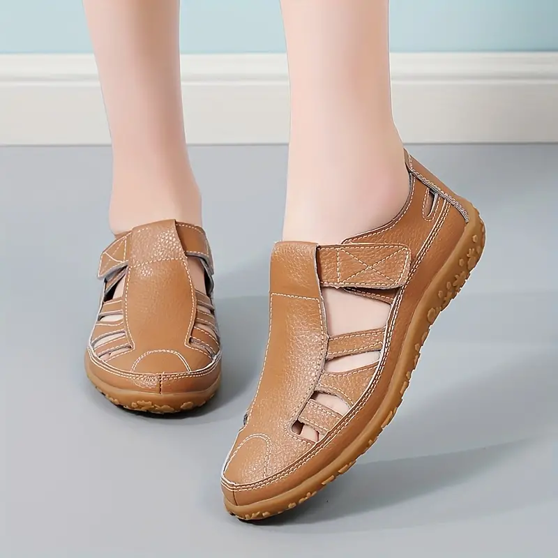 Women's Retro Non Slip Leather Flat Sandals