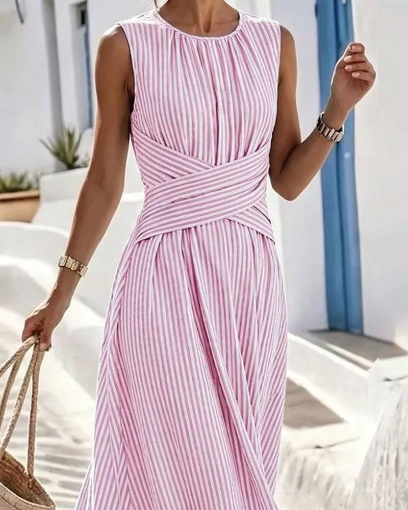 Elegant striped maxi dress with a twist waist – Airy & form-fitting
