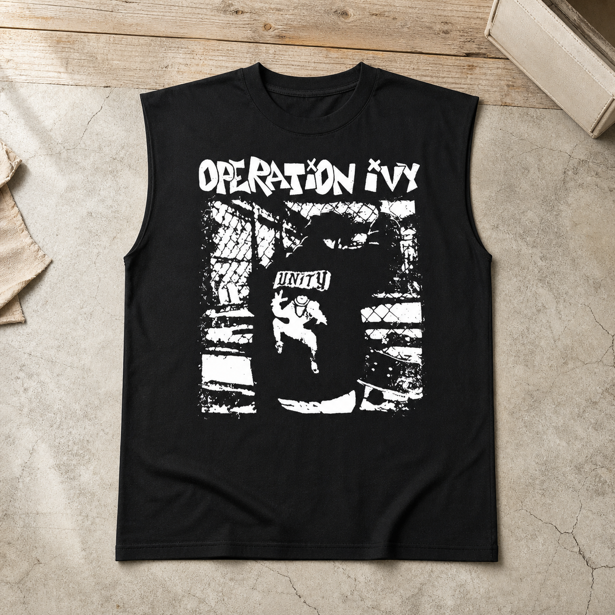 Vintage-Channel Op Ivy Cut-Off Vintage Black Tank Top