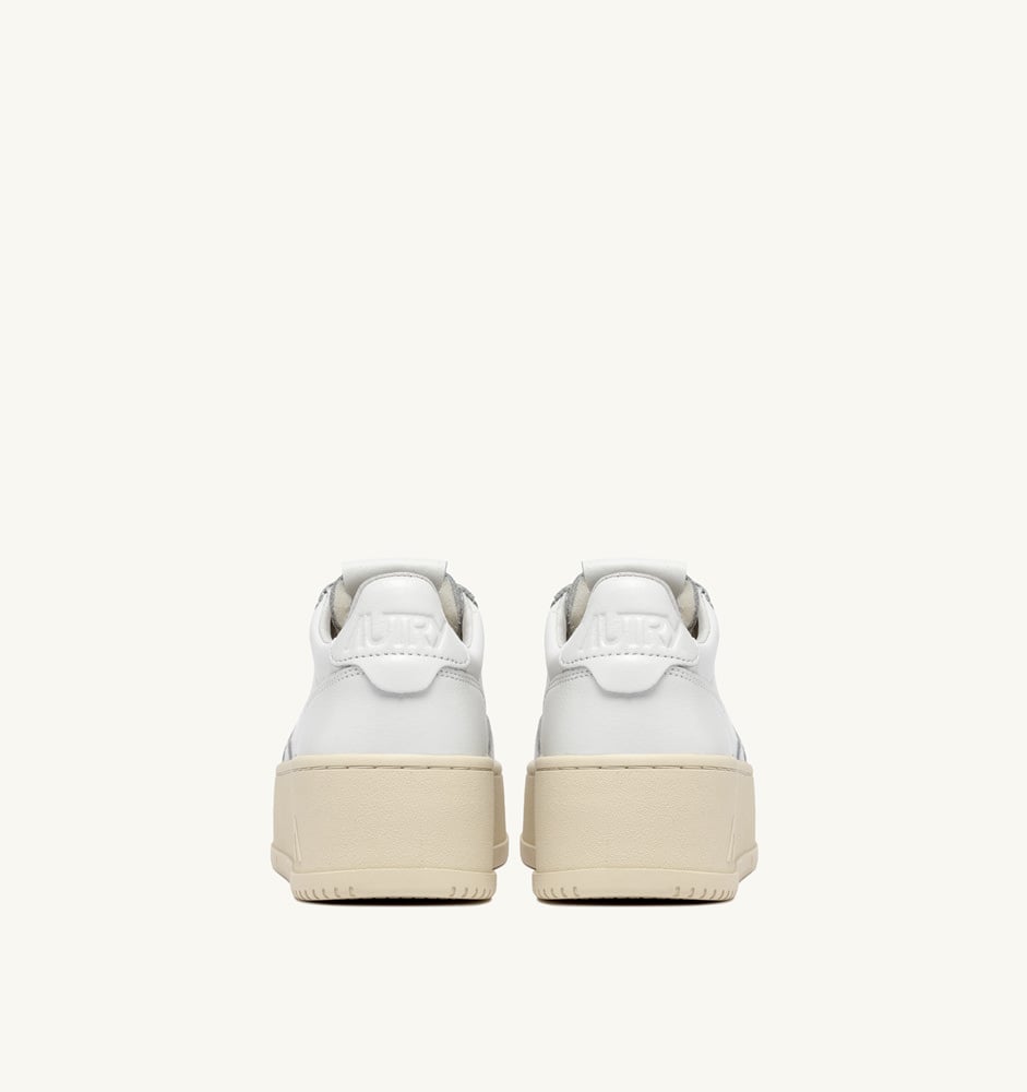 MEDALIST PLATFORM IN WHITE LEATHER