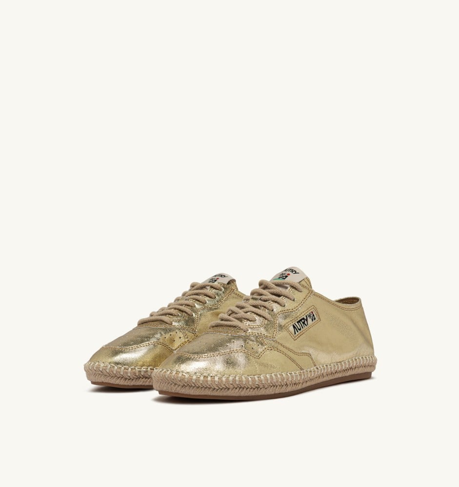 SANDY IN GOLD CANVAS