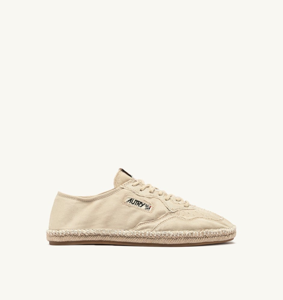 SANDY IN IVORY CANVAS