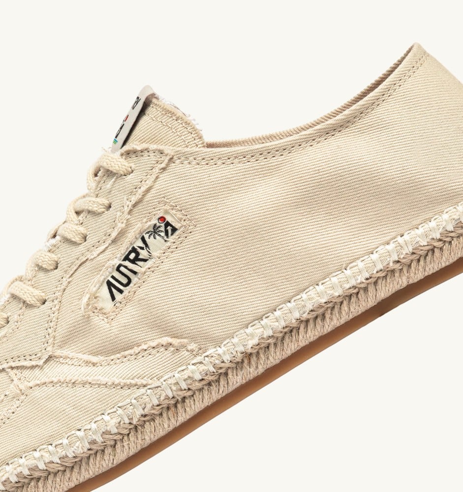 SANDY IN IVORY CANVAS