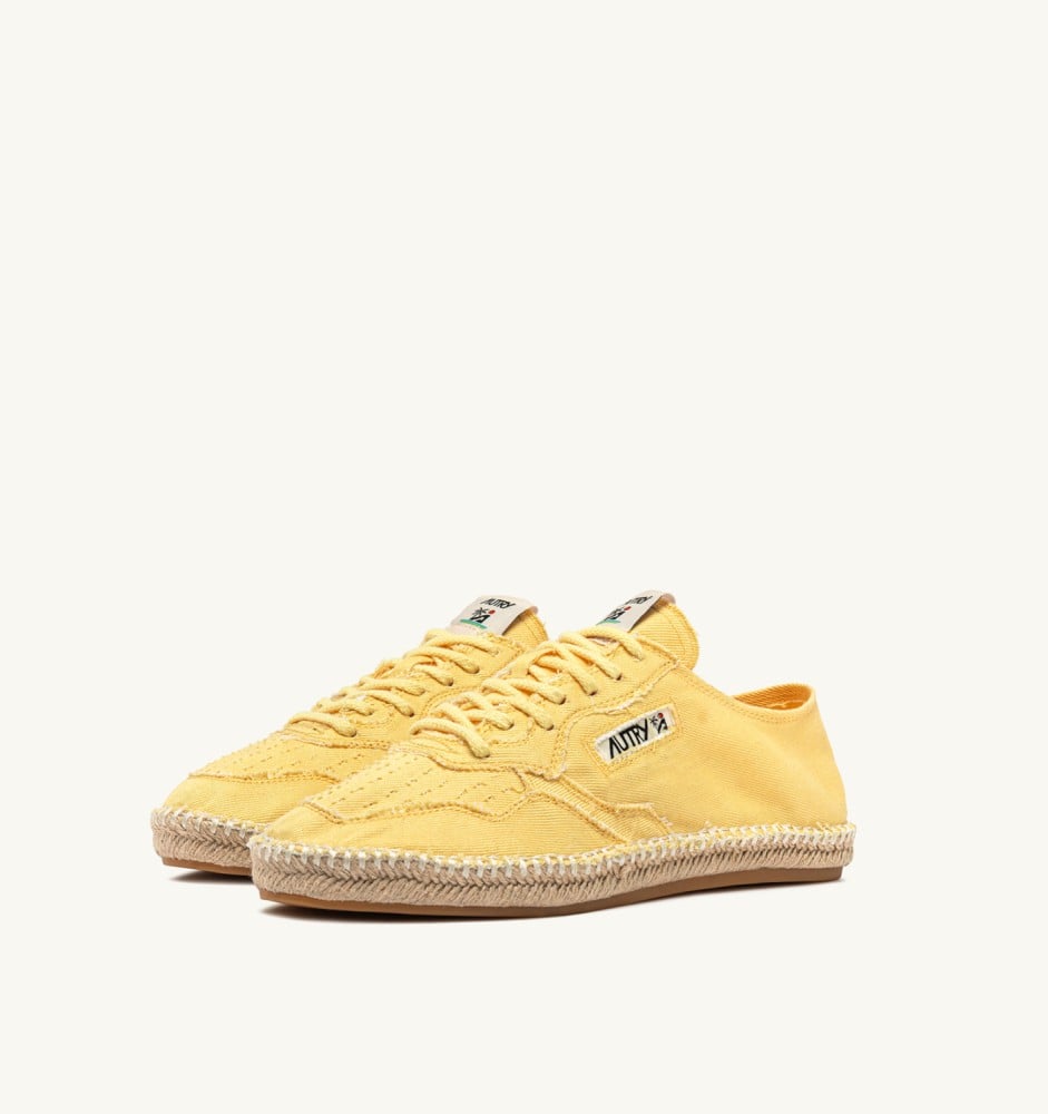SANDY IN PASTEL YELLOW CANVAS