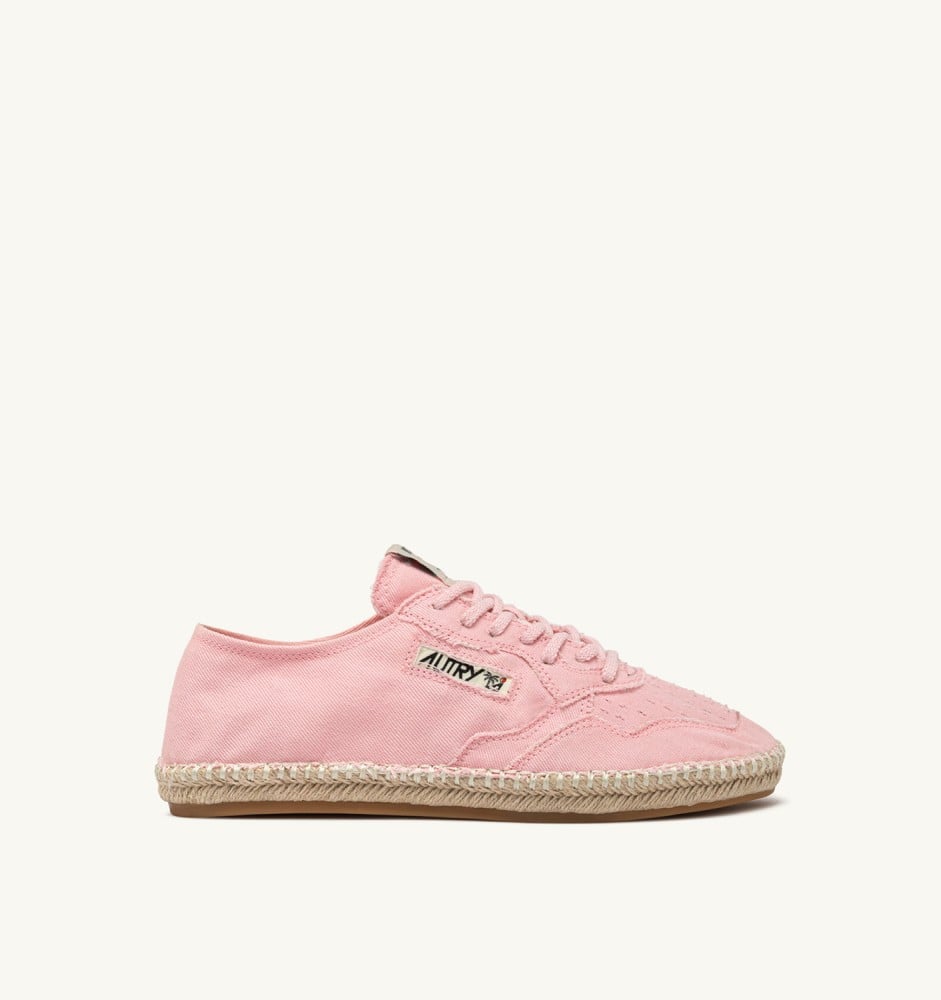 SANDY IN PINK CANVAS