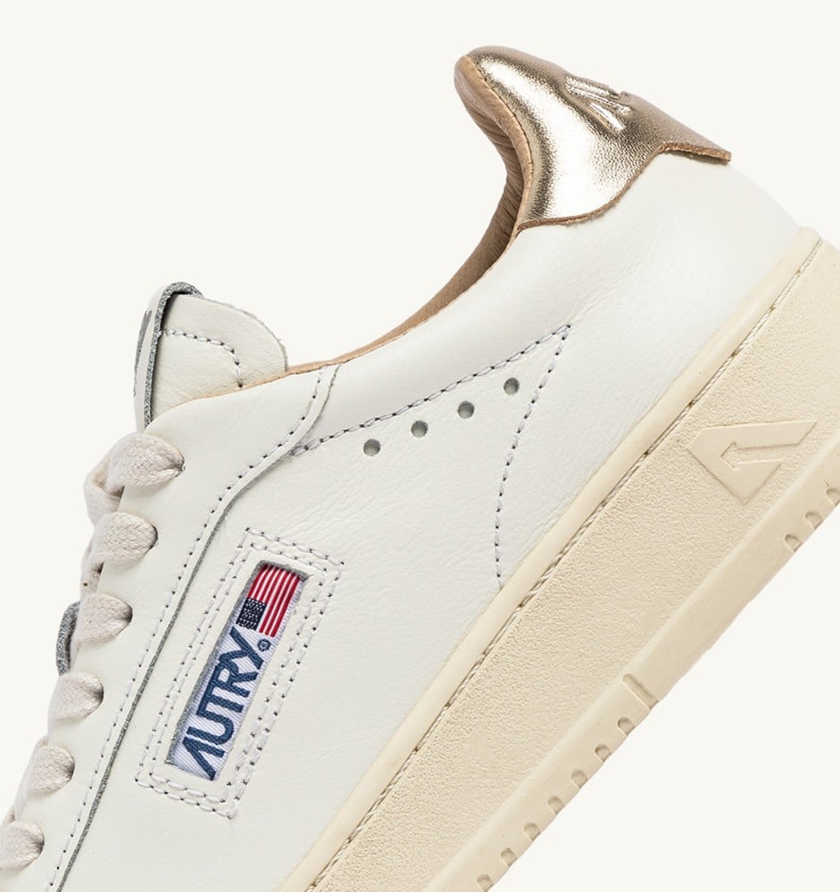 DALLAS LOW IN WHITE AND GOLD LEATHER