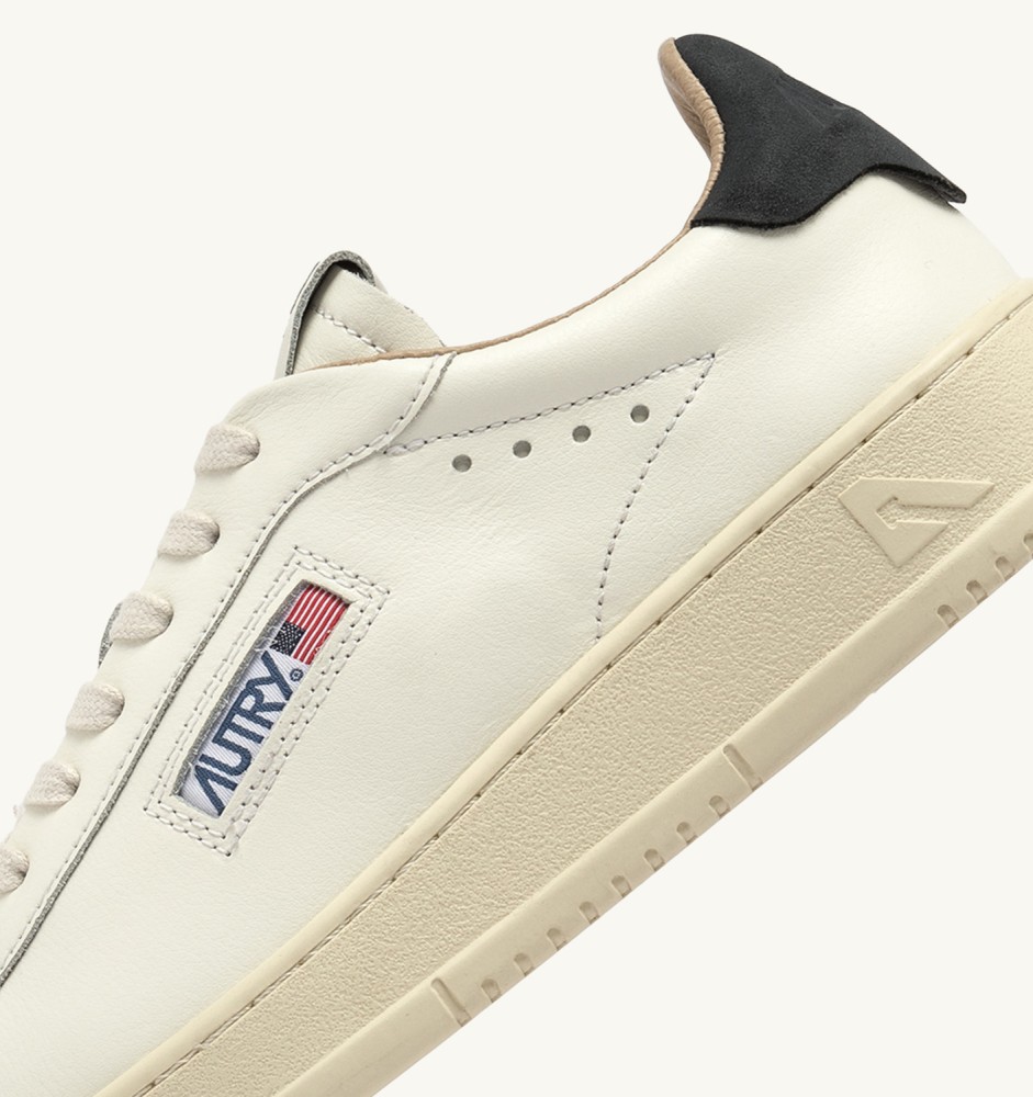 DALLAS LOW IN WHITE AND SPACE LEATHER