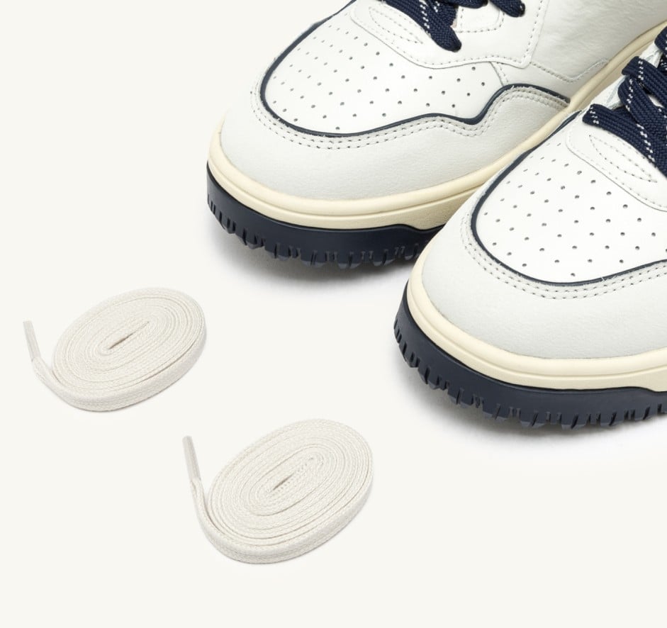 GOLF LOW IN WHITE AND NAVY LEATHER