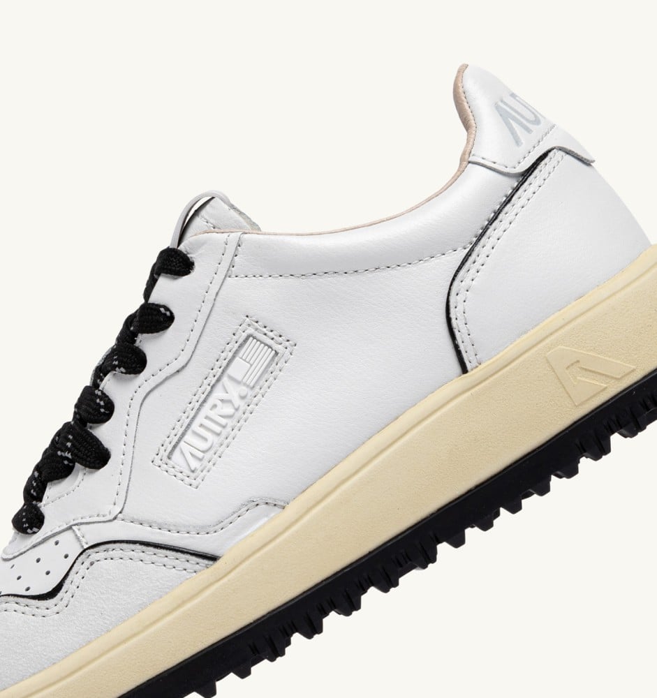 GOLF LOW IN WHITE AND BLACK LEATHER