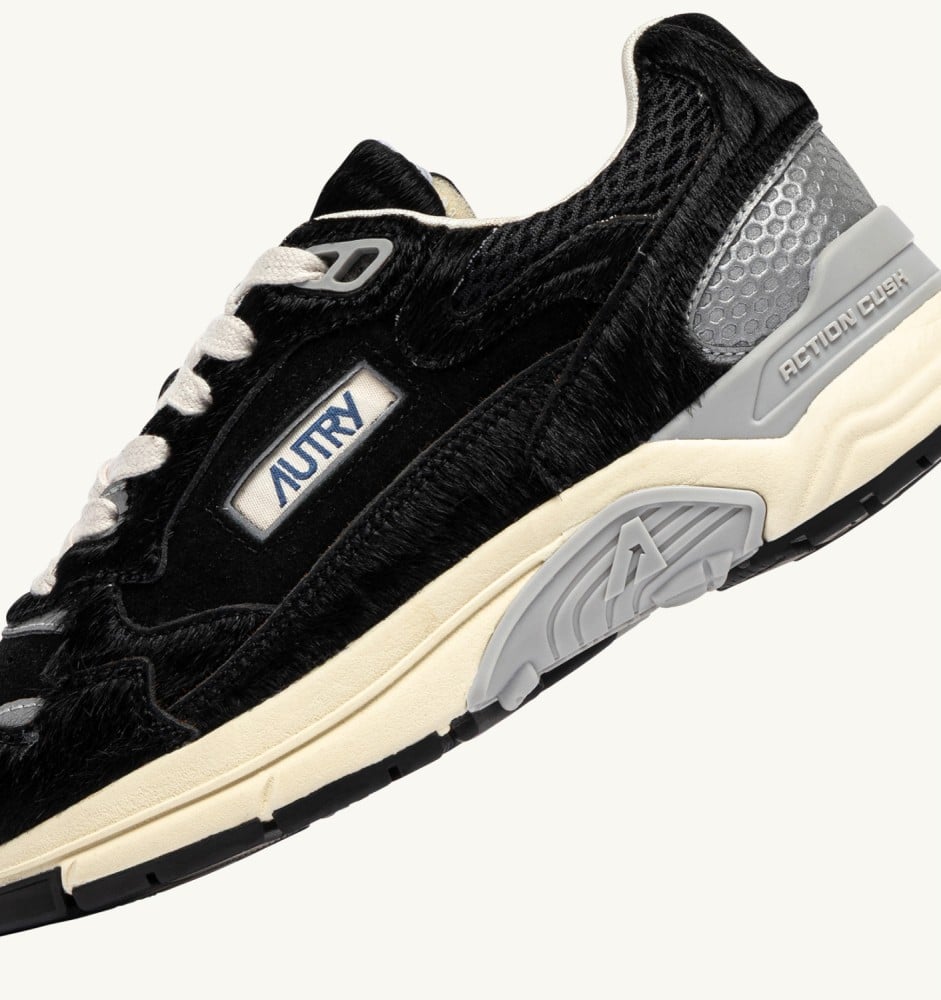 HYPERWAY IN BLACK PONY HAIR EFFECT AND SUEDE
