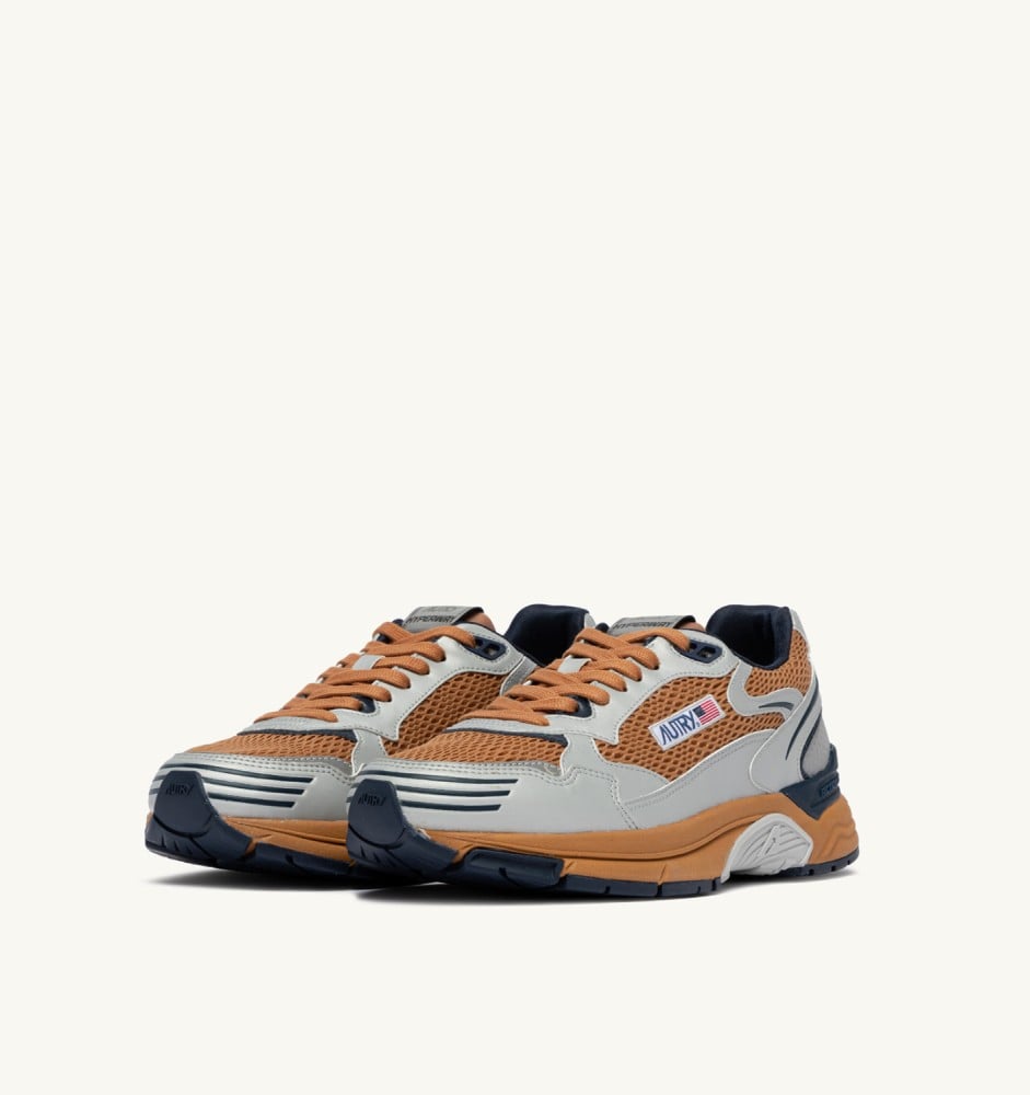 HYPERWAY IN SILVER BISCUIT AND SPACE SYNTHETIC LEATHER AND MESH