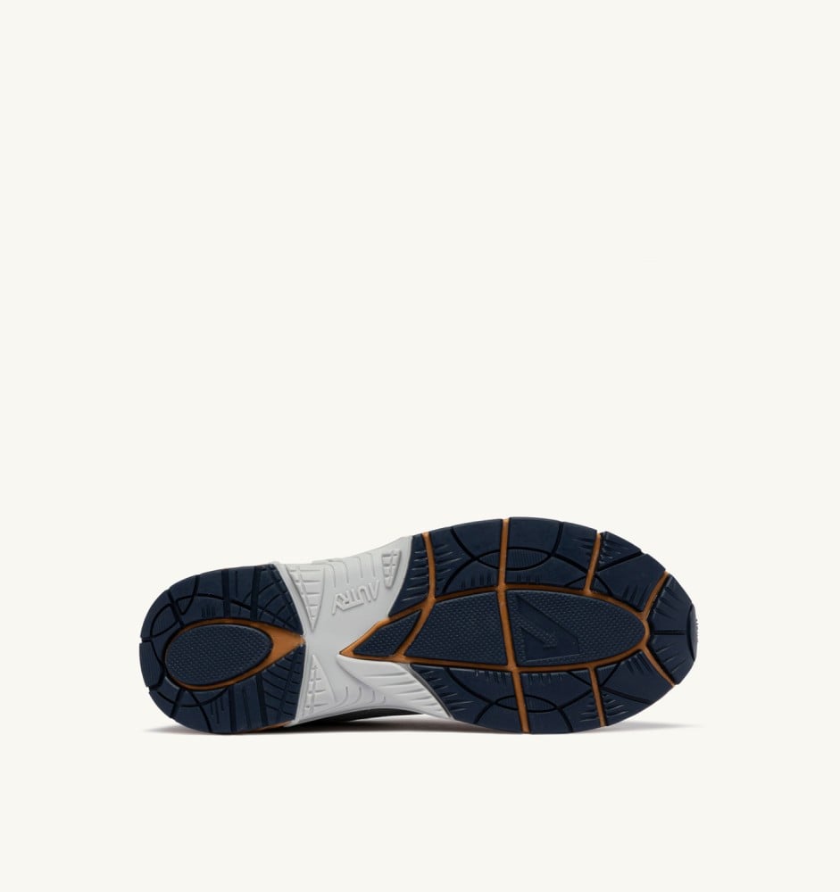 HYPERWAY IN SILVER BISCUIT AND SPACE SYNTHETIC LEATHER AND MESH
