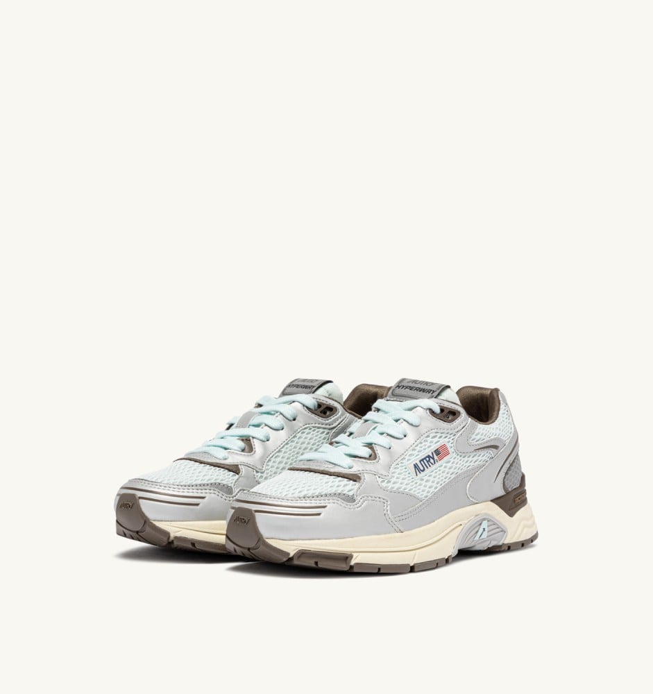 HYPERWAY IN SILVER, SPA BLUE AND CHOCOLATE CHIP SYNTHETIC LEATHER AND MESH