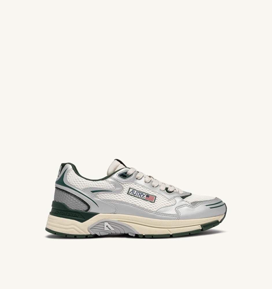 HYPERWAY IN SILVER, WHISPER WHITE AND MOUNTAIN SYNTHETIC LEATHER AND MESH