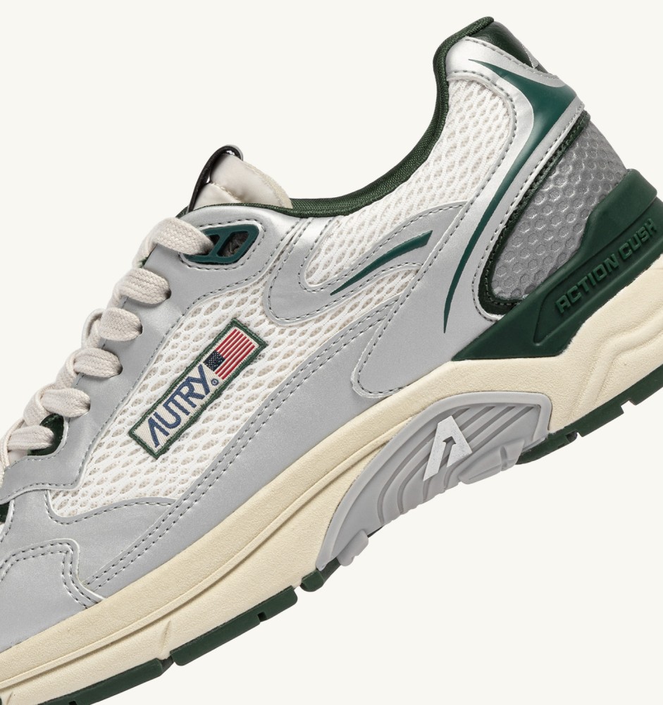 HYPERWAY IN SILVER, WHISPER WHITE AND MOUNTAIN SYNTHETIC LEATHER AND MESH
