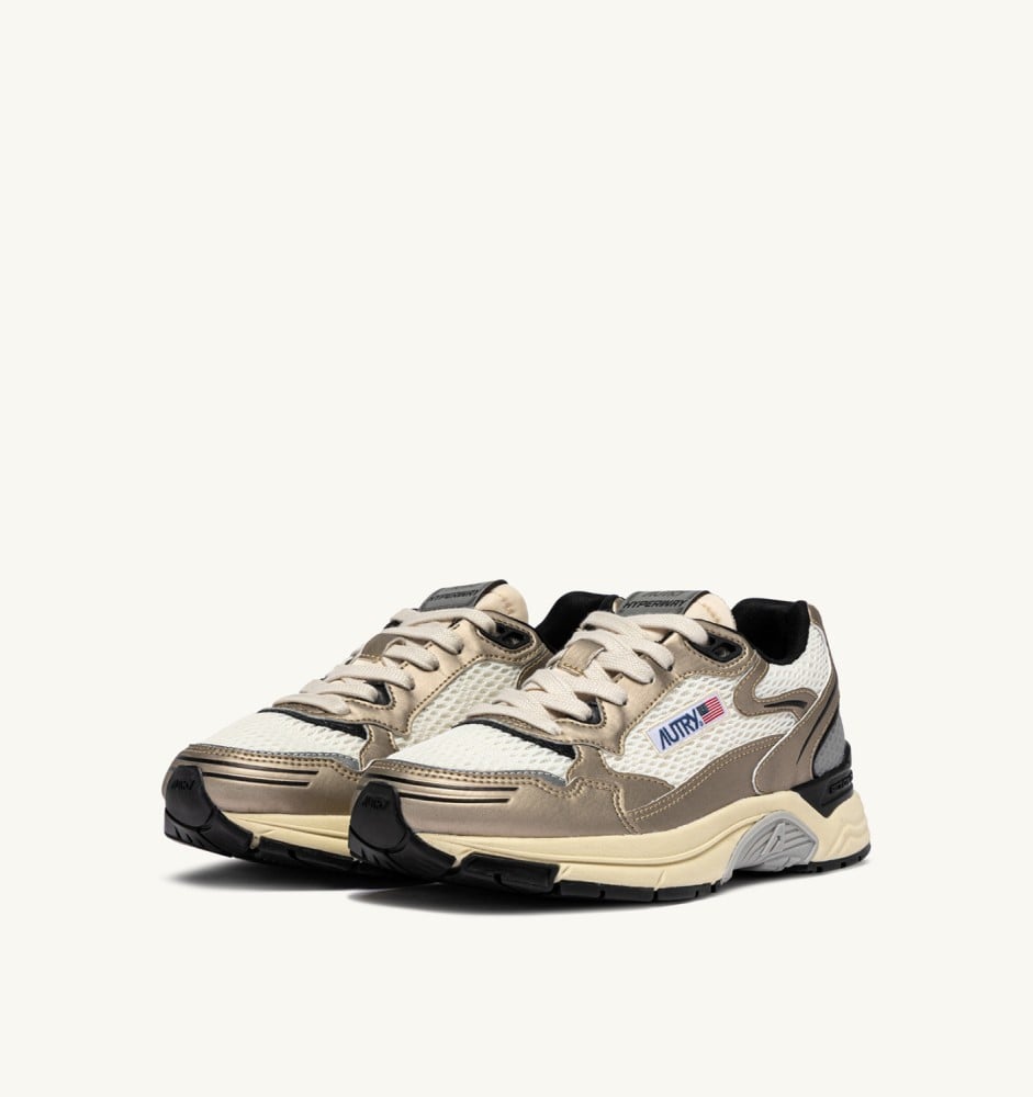 HYPERWAY IN WHISPER WHITE, PLATINUM AND BLACK SYNTHETIC LEATHER AND MESH
