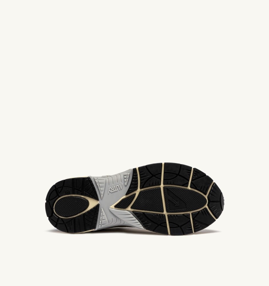 HYPERWAY IN WHISPER WHITE, PLATINUM AND BLACK SYNTHETIC LEATHER AND MESH