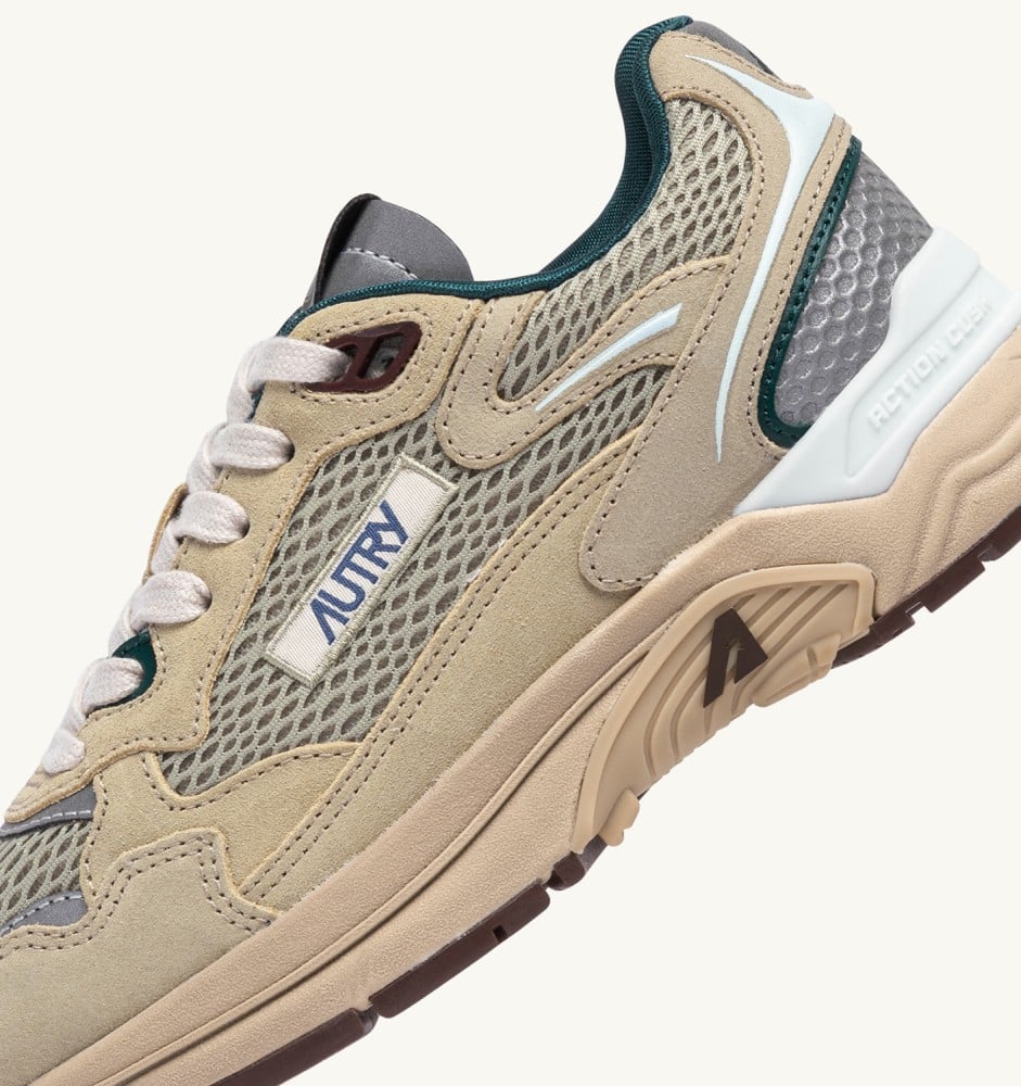 HYPERWAY IN ECRU AND SPA BLUE SUEDE AND MESH