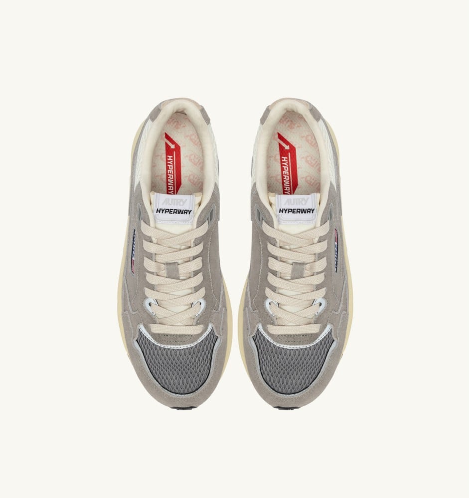HYPERWAY IN MARSHMALLOW AND LEAD SUEDE AND MESH