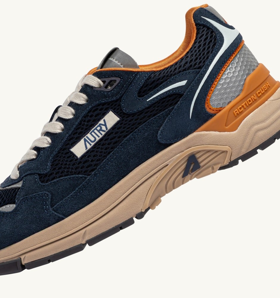 HYPERWAY IN MIDNIGHT AND TOMATO CREAM SUEDE AND MESH