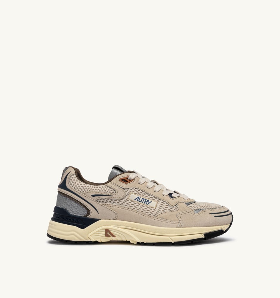 HYPERWAY IN SAND AND SPA BLUE SUEDE AND MESH