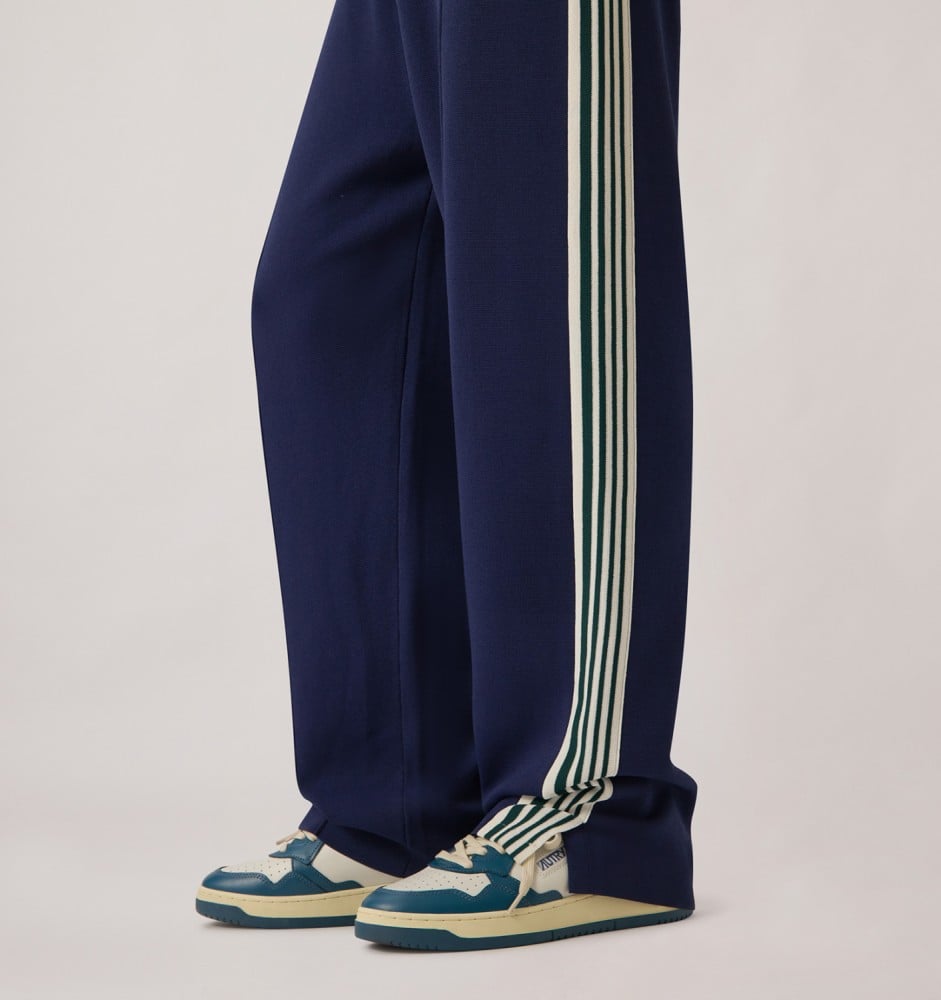 MEDALIST LOW BICOLOR IN WHITE AND MALLARD BLUE LEATHER
