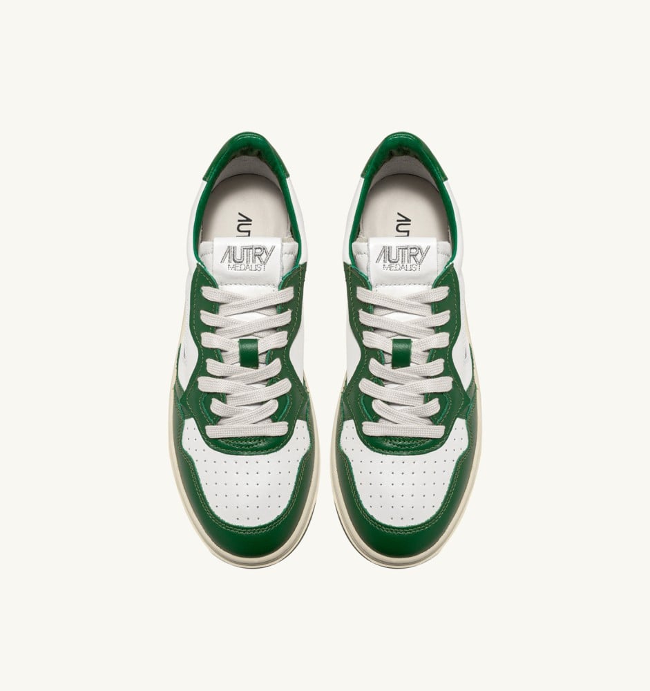MEDALIST LOW BICOLOR IN WHITE AND GREEN LEATHER