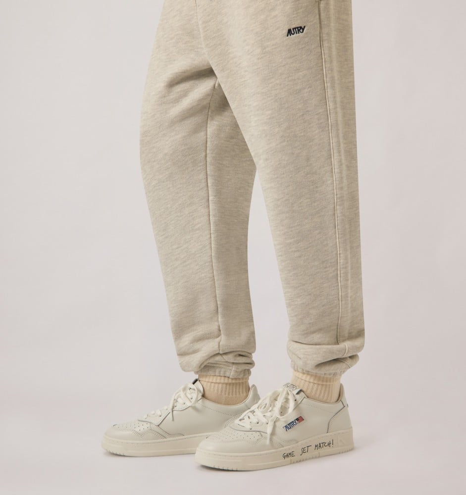 MEDALIST LOW IN WHITE LEATHER WITH LETTERING
