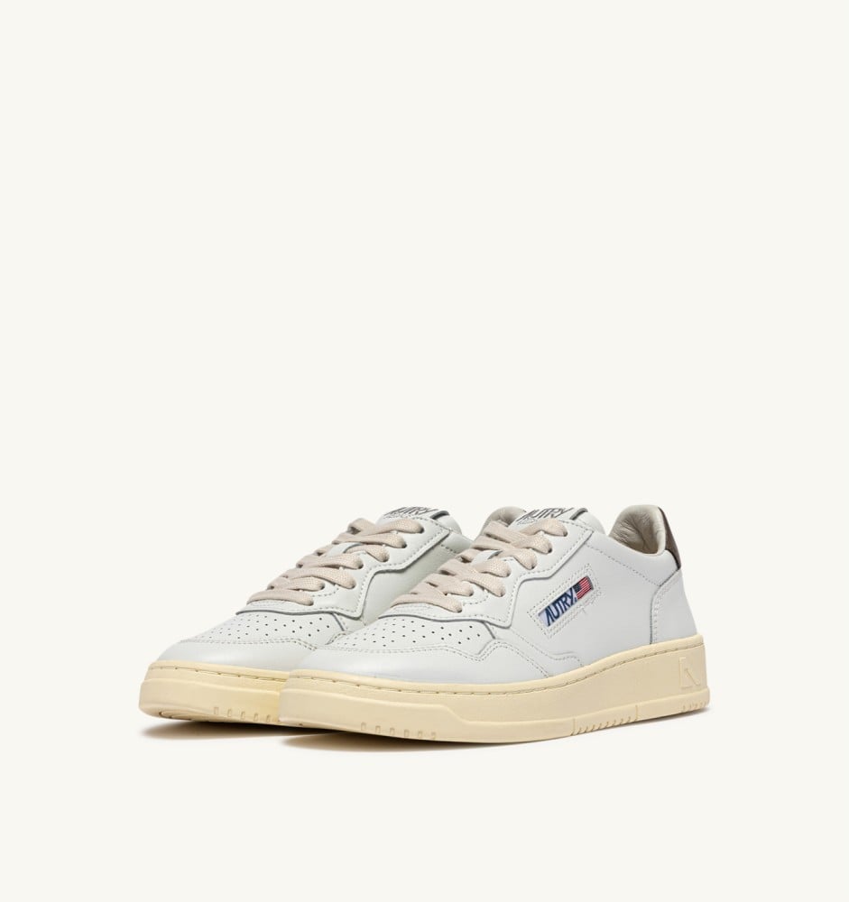 MEDALIST LOW IN WHITE AND CHOCOLATE LEATHER