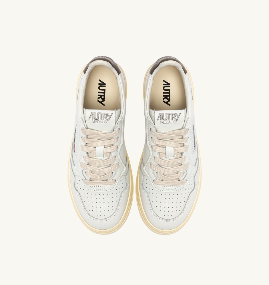 MEDALIST LOW IN WHITE AND CHOCOLATE LEATHER