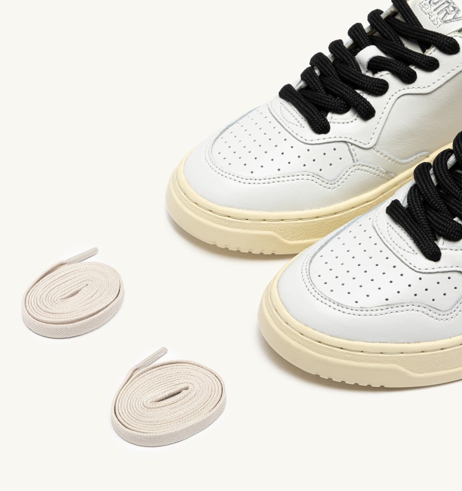 MEDALIST LOW IN LEATHER COLOR WHITE AND LEOPARD