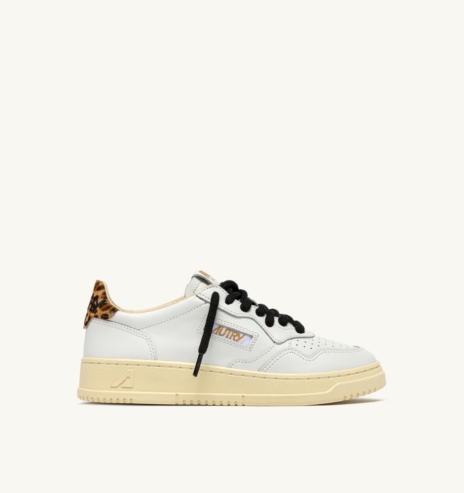 MEDALIST LOW IN WHITE AND LEOPARD LEATHER
