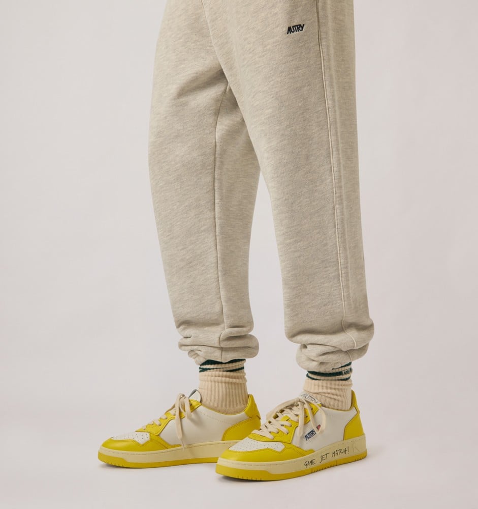 MEDALIST LOW IN WHITE AND SLICKER LEATHER WITH LETTERING